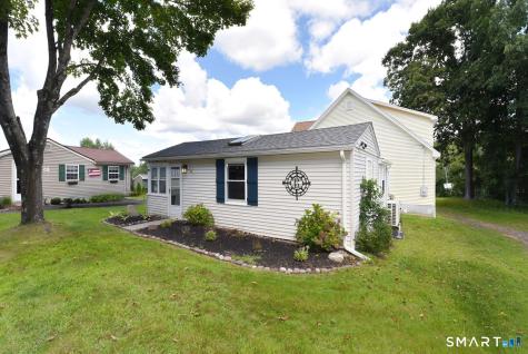1 Day Point Road East Hampton CT 06424