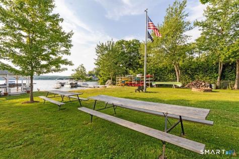 1 Day Point Road East Hampton CT 06424