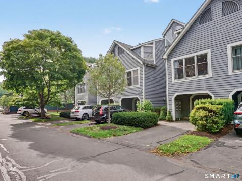 4 Fawn Ridge Lane Wilton CT 06897