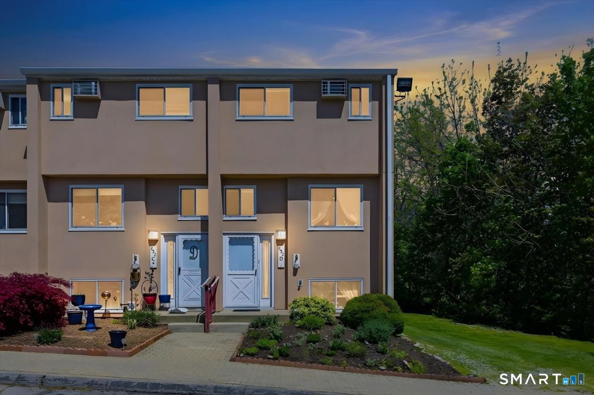 592 Shennecossett Road Groton CT 06340