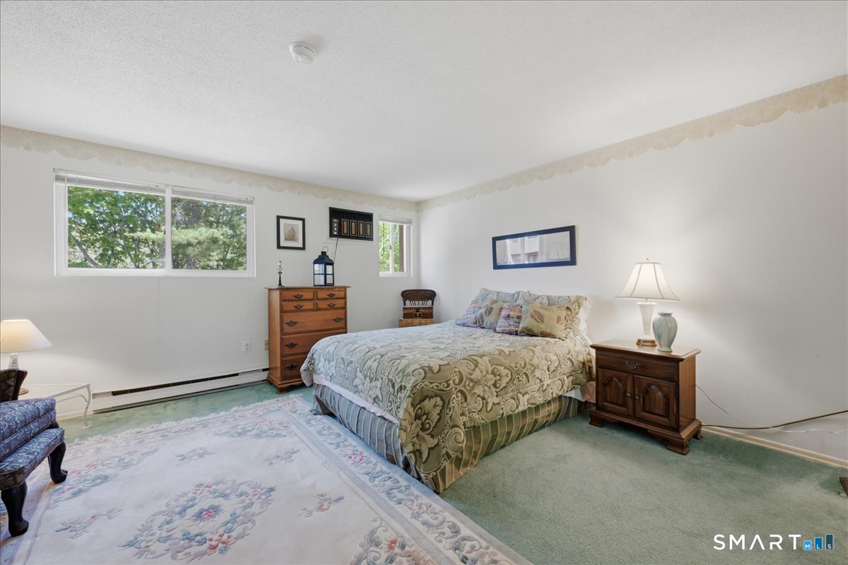 592 Shennecossett Road Groton CT 06340