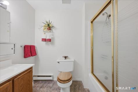 592 Shennecossett Road Groton CT 06340