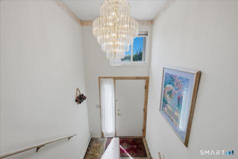 592 Shennecossett Road Groton CT 06340