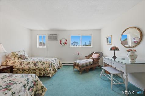 592 Shennecossett Road Groton CT 06340