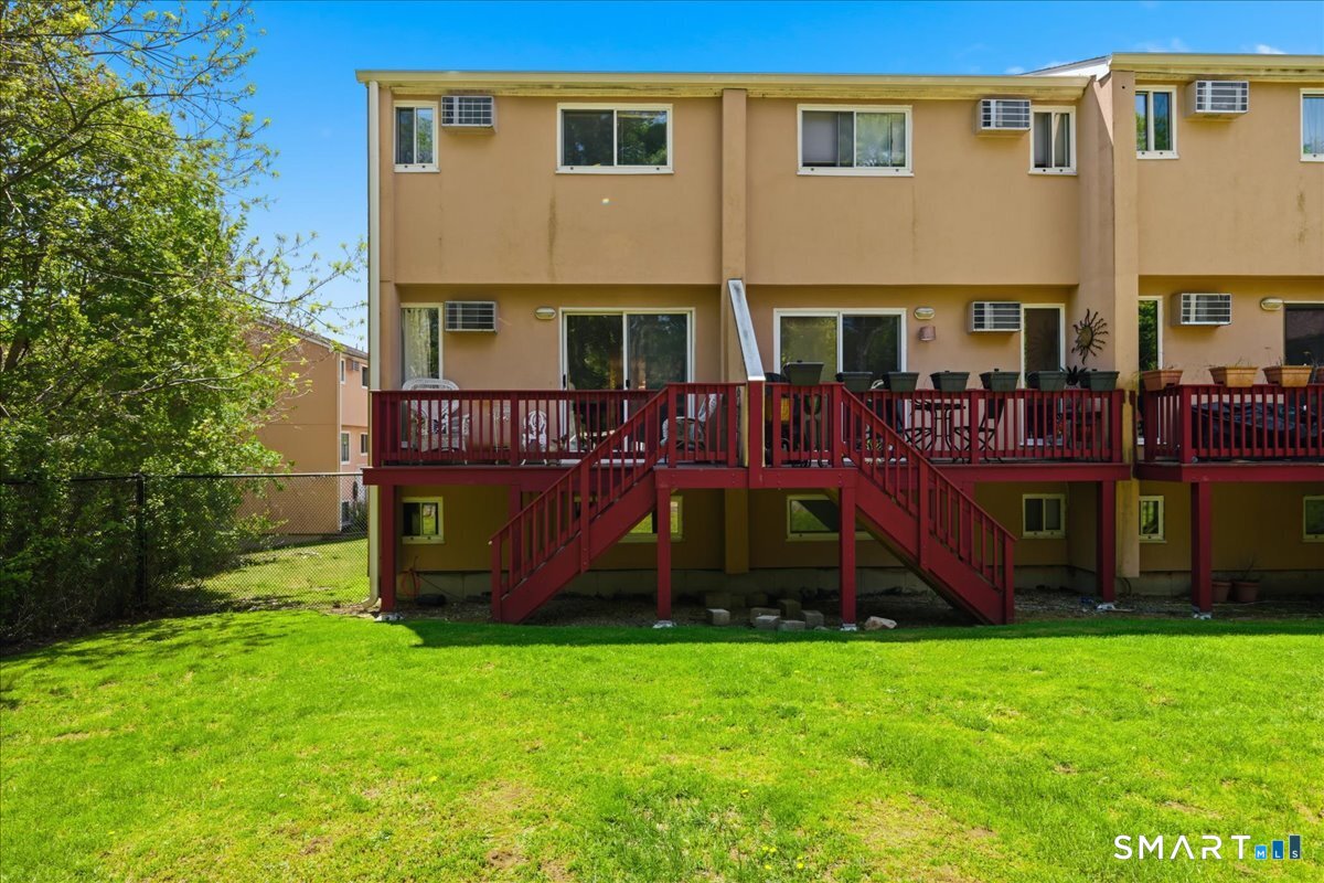 592 Shennecossett Road Groton CT 06340