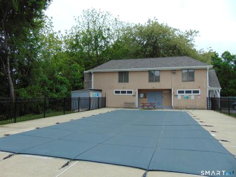 592 Shennecossett Road Groton CT 06340