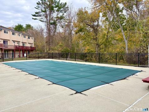 592 Shennecossett Road Groton CT 06340