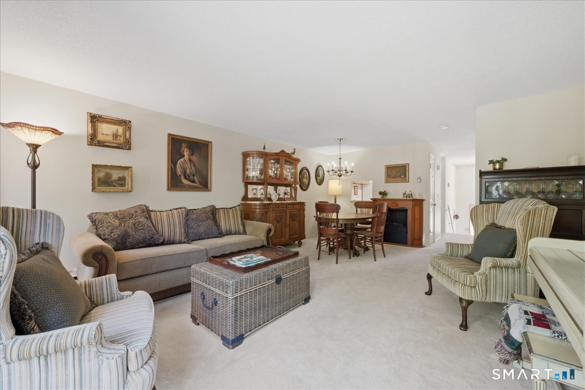 592 Shennecossett Road Groton CT 06340