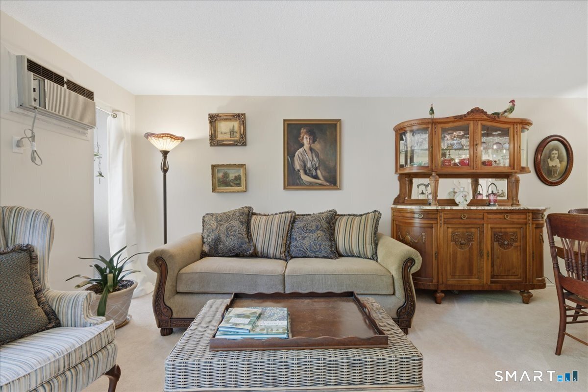 592 Shennecossett Road Groton CT 06340