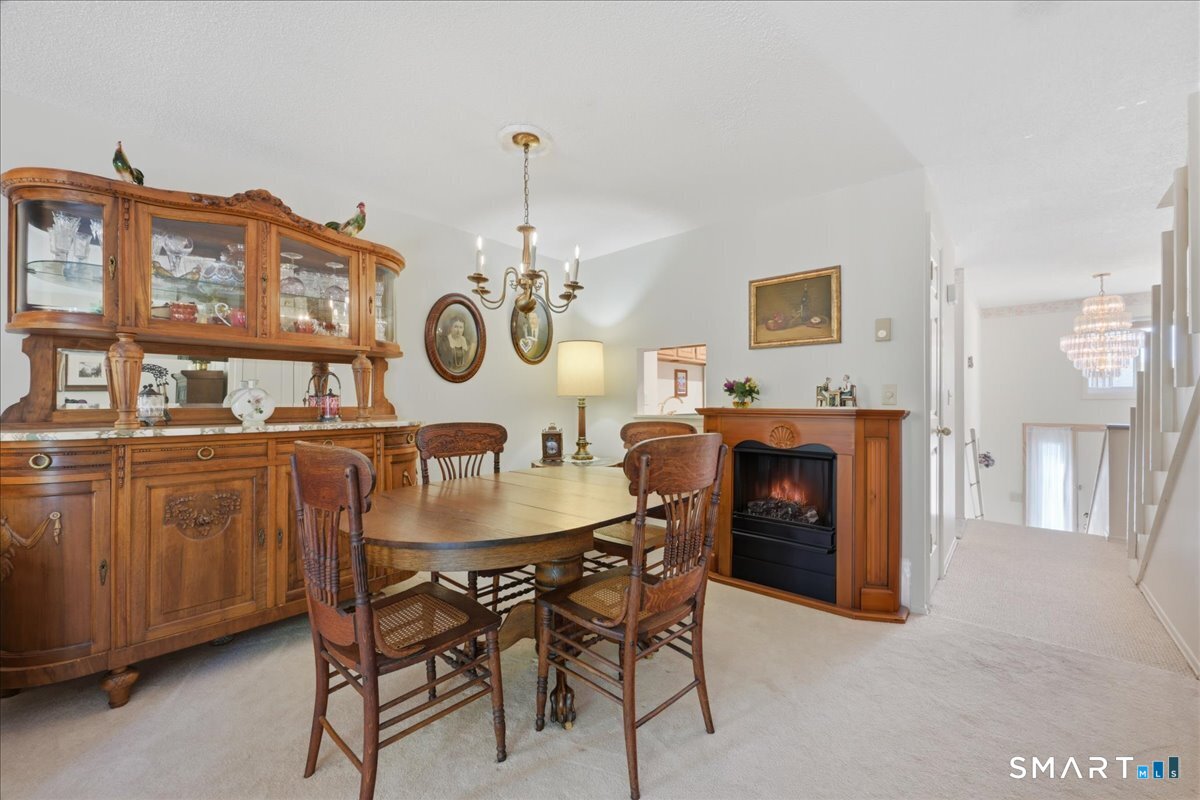 592 Shennecossett Road Groton CT 06340