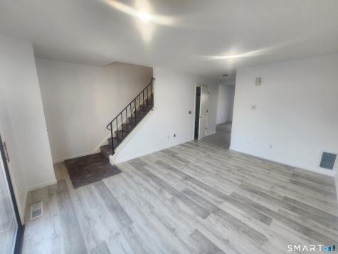 15 Crest Street West Haven CT 06516