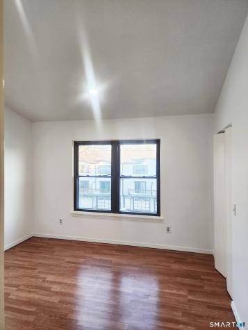 15 Crest Street West Haven CT 06516