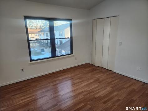 15 Crest Street West Haven CT 06516