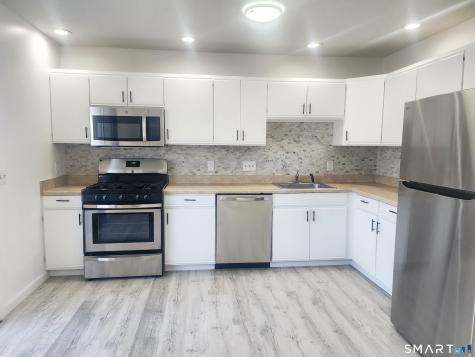 15 Crest Street West Haven CT 06516