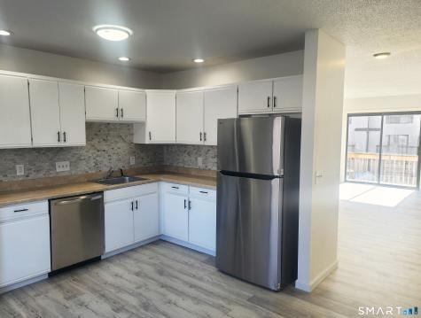 15 Crest Street West Haven CT 06516