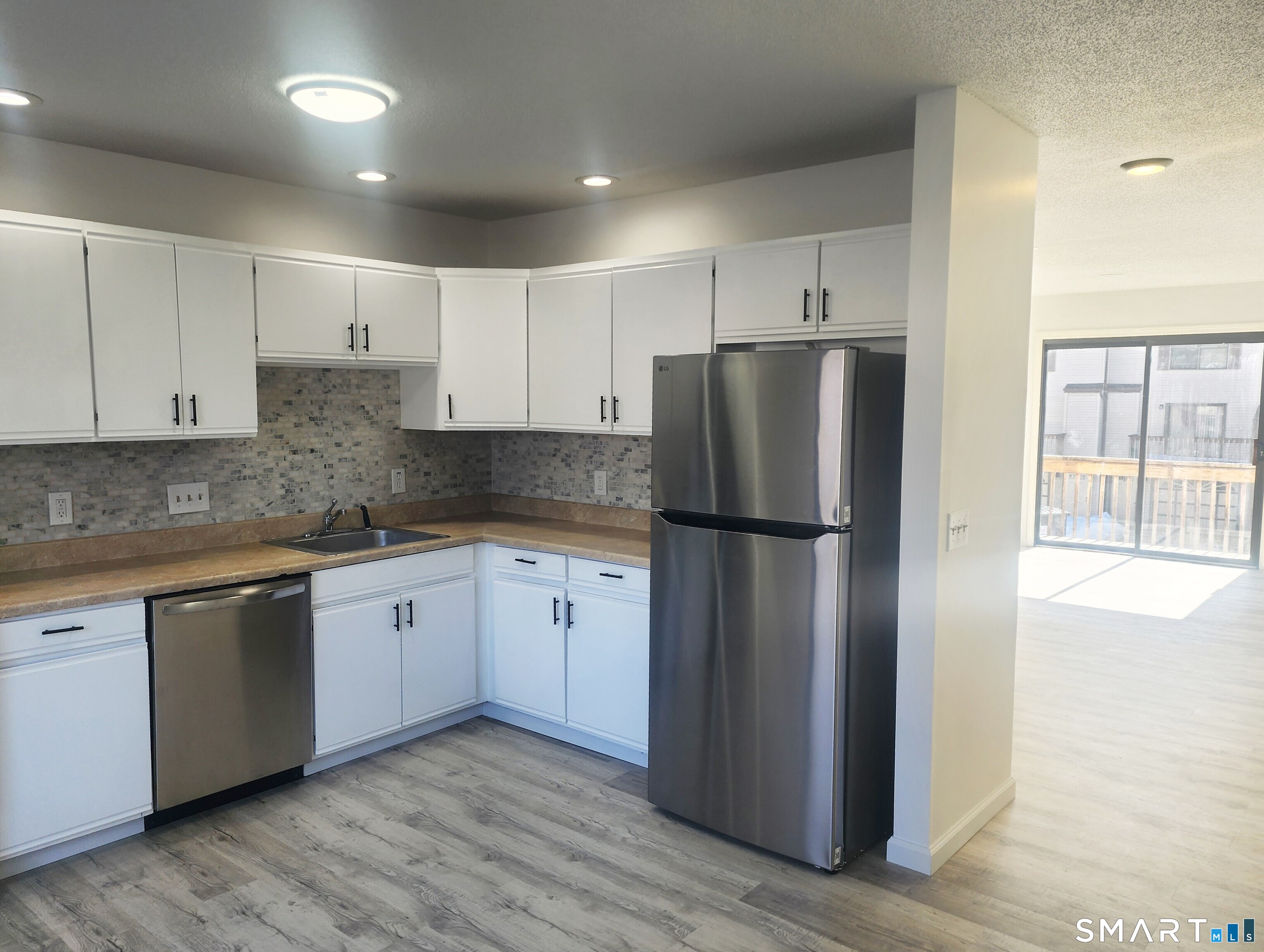 15 Crest Street West Haven CT 06516
