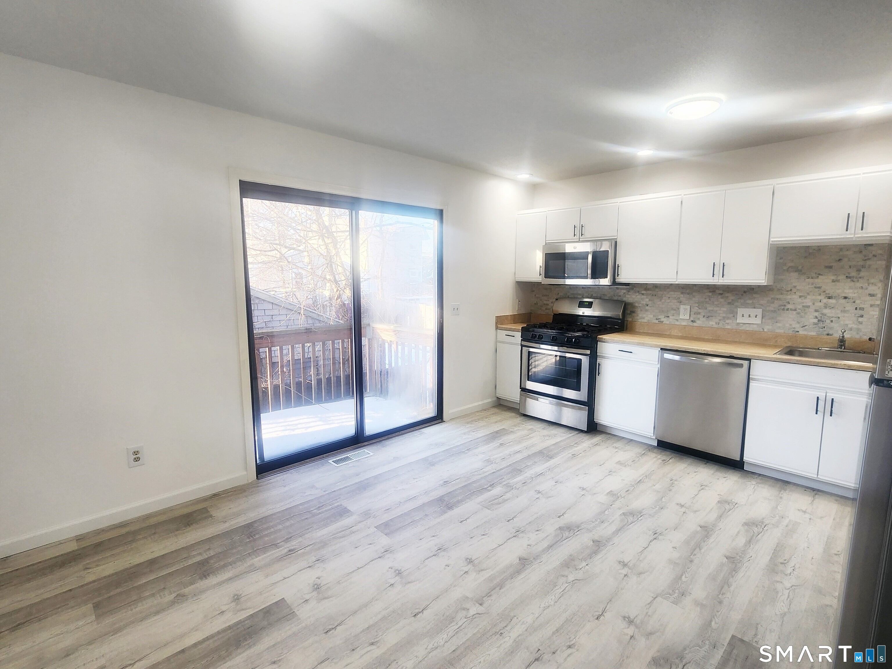 15 Crest Street West Haven CT 06516