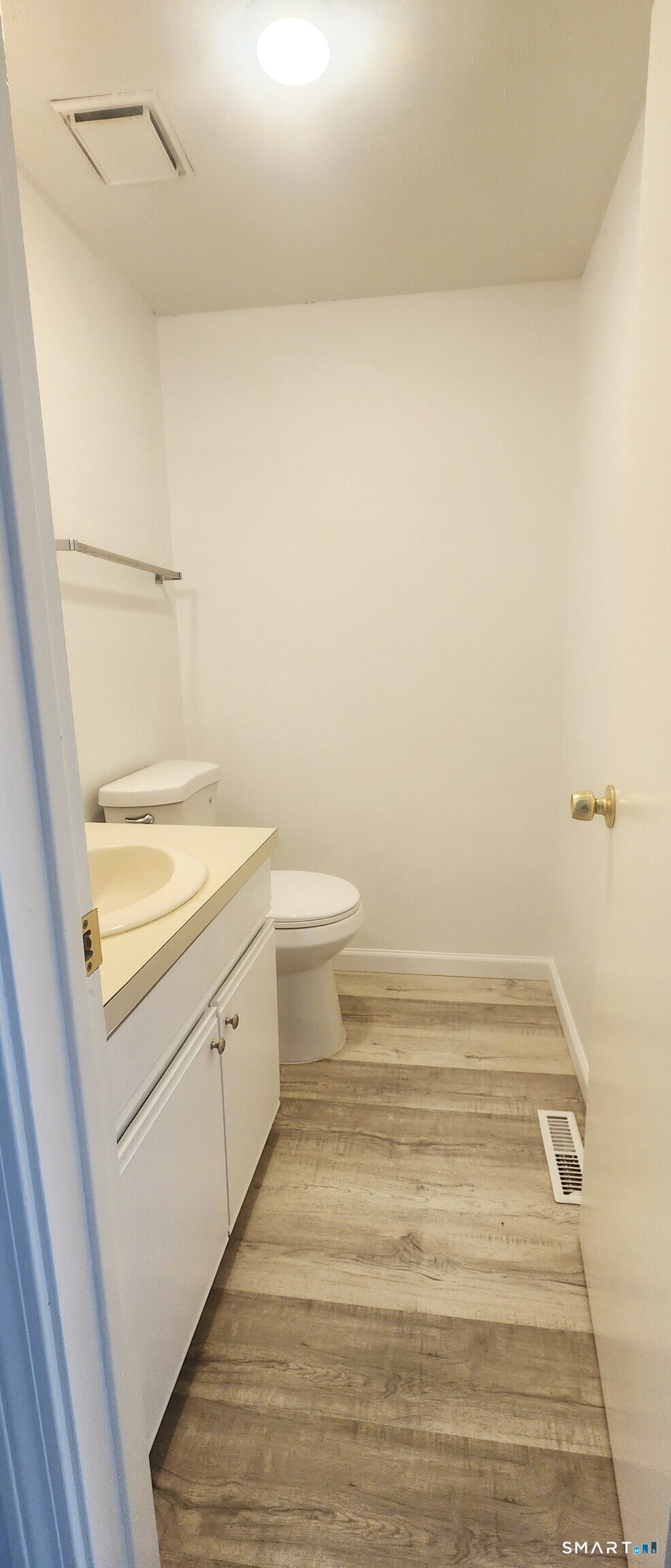 15 Crest Street West Haven CT 06516