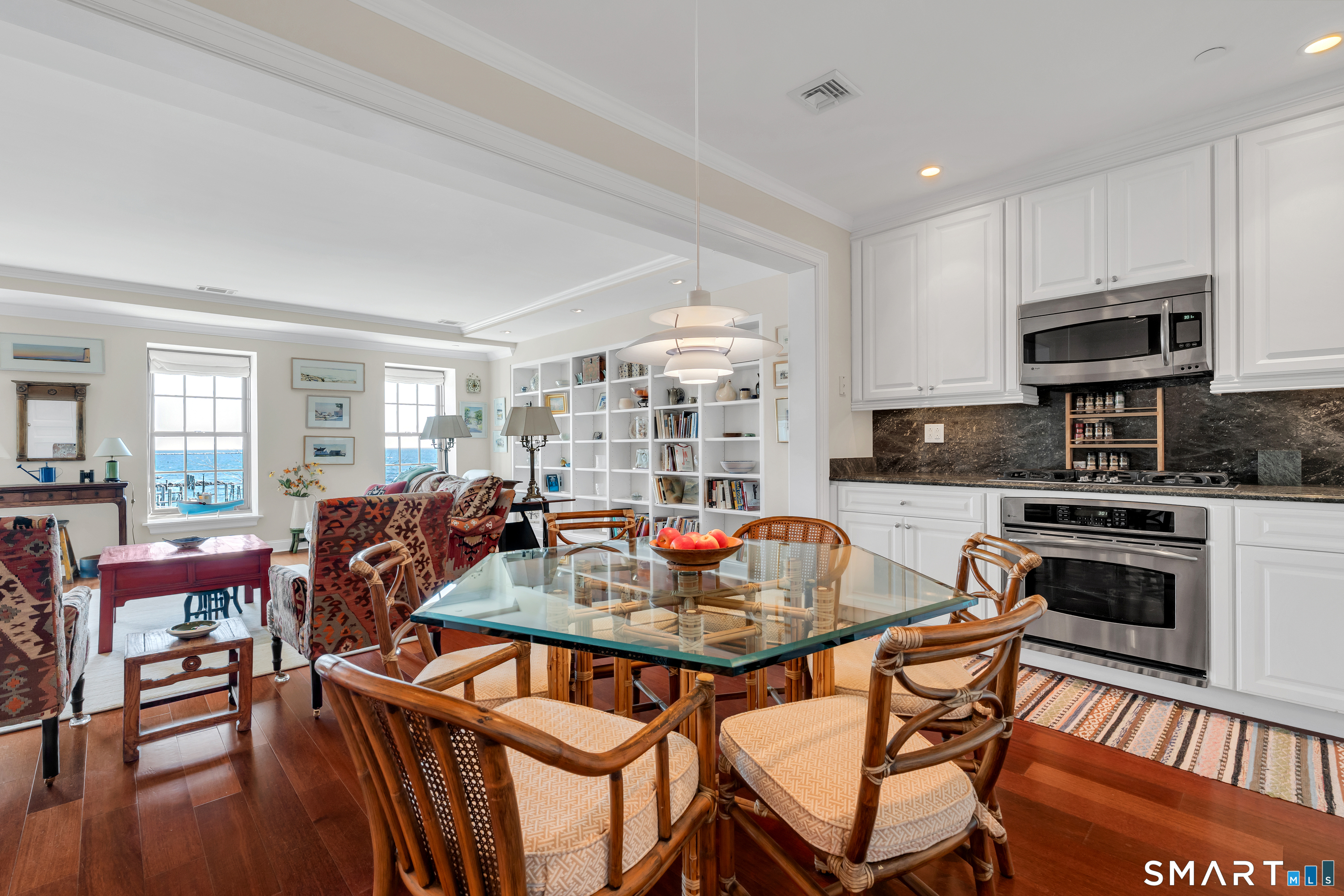 8 Stonington Commons Stonington CT 06378