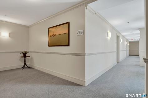 8 Stonington Commons Stonington CT 06378