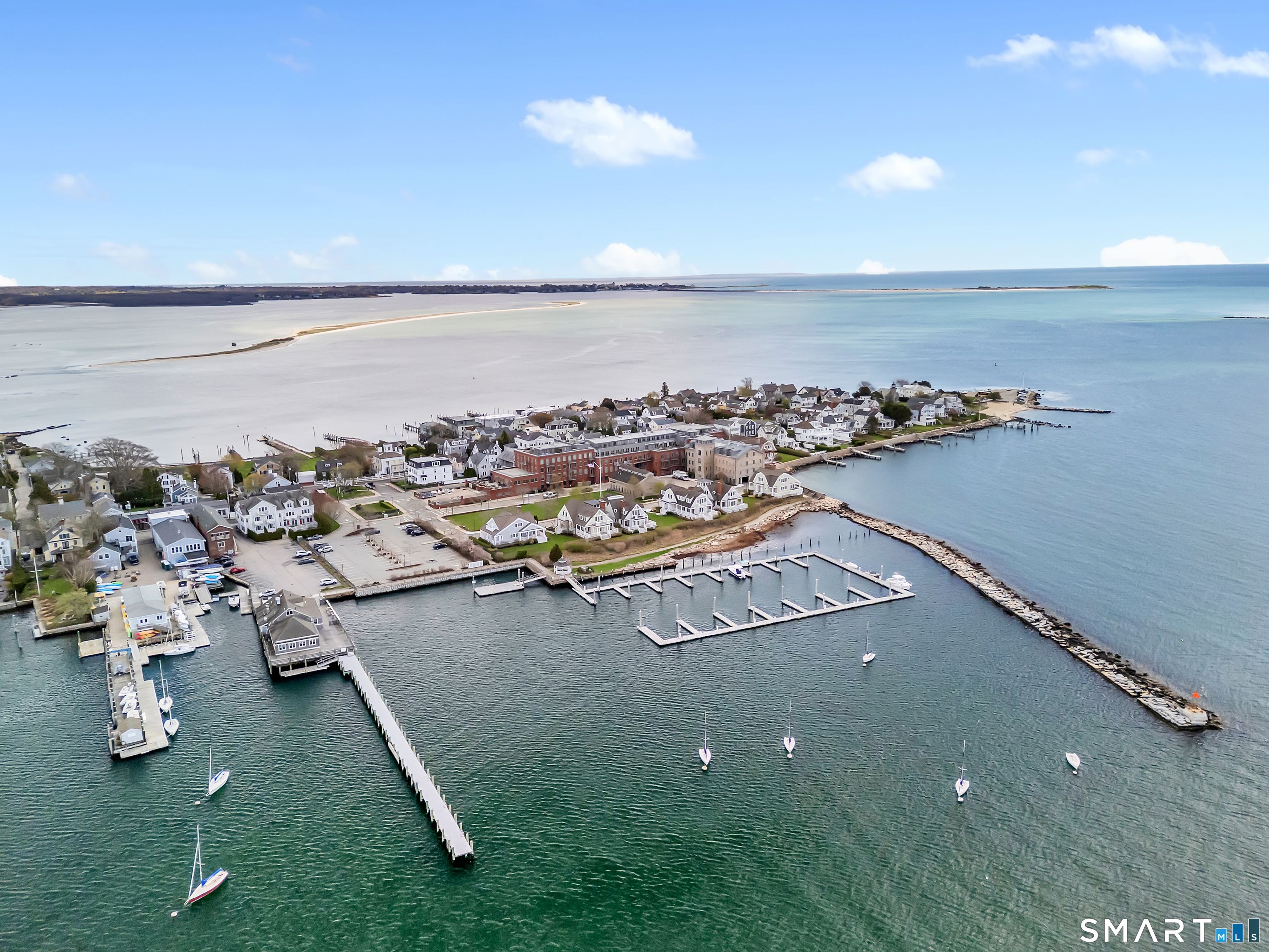 8 Stonington Commons Stonington CT 06378