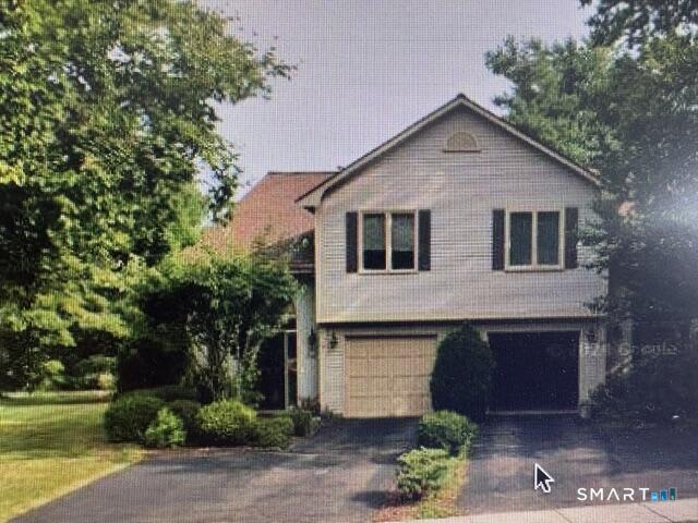 18 Apple Hill Newington CT 06111