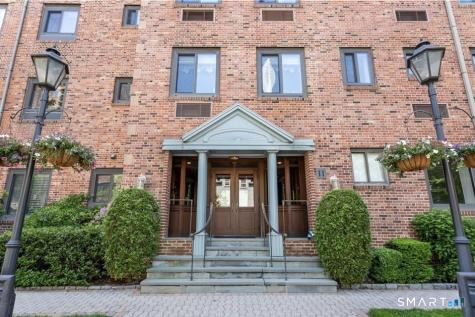 11 Lafayette Court Greenwich CT 06830
