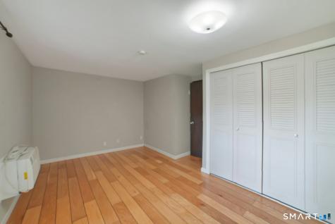 2-F Country Squire Drive Cromwell CT 06416