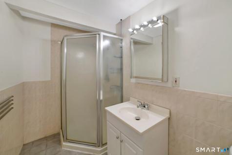 2-F Country Squire Drive Cromwell CT 06416