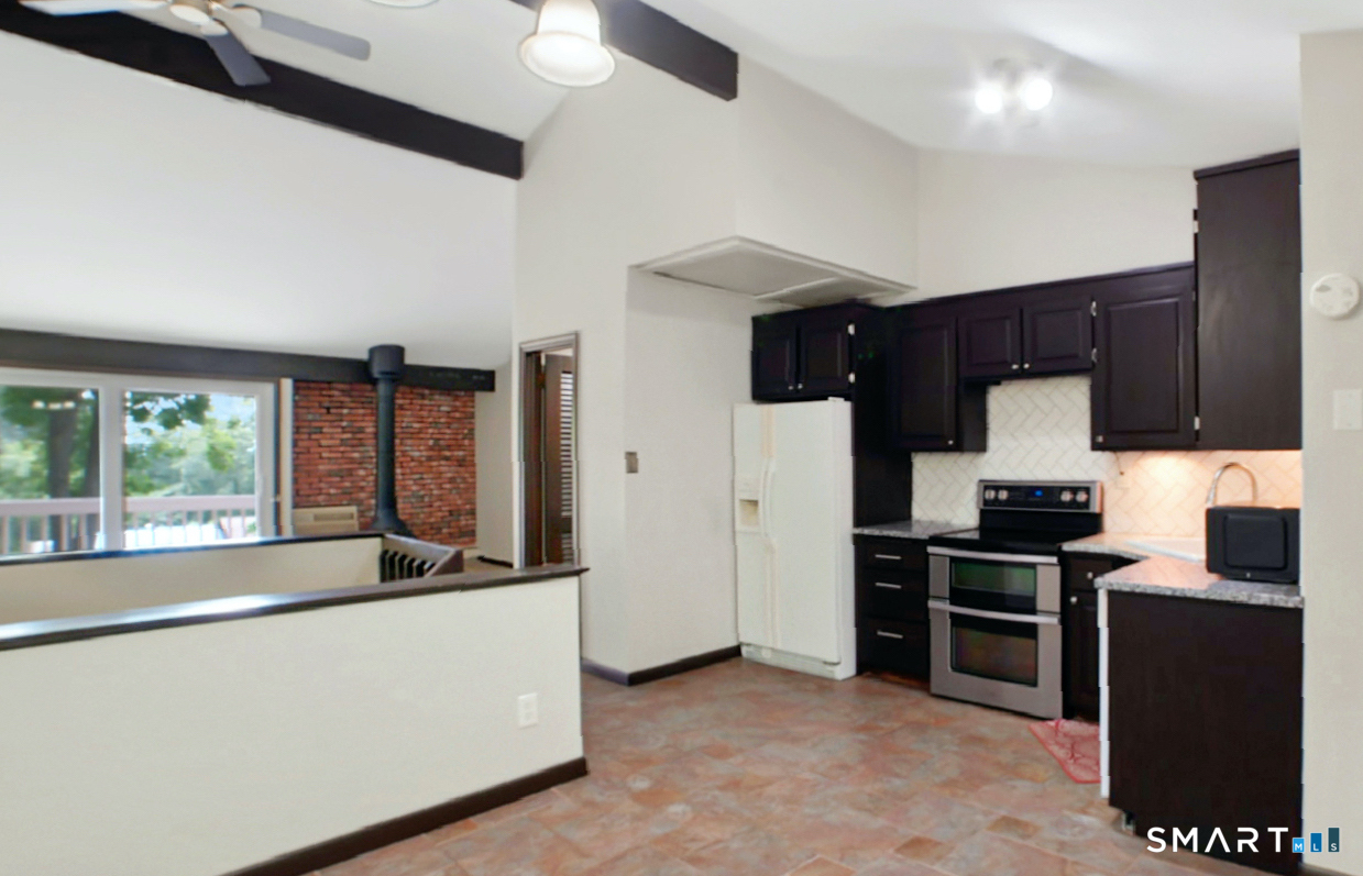 2-F Country Squire Drive Cromwell CT 06416