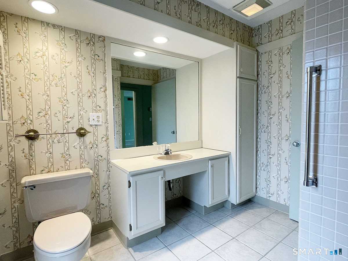 318 Heritage Village Southbury CT 06488