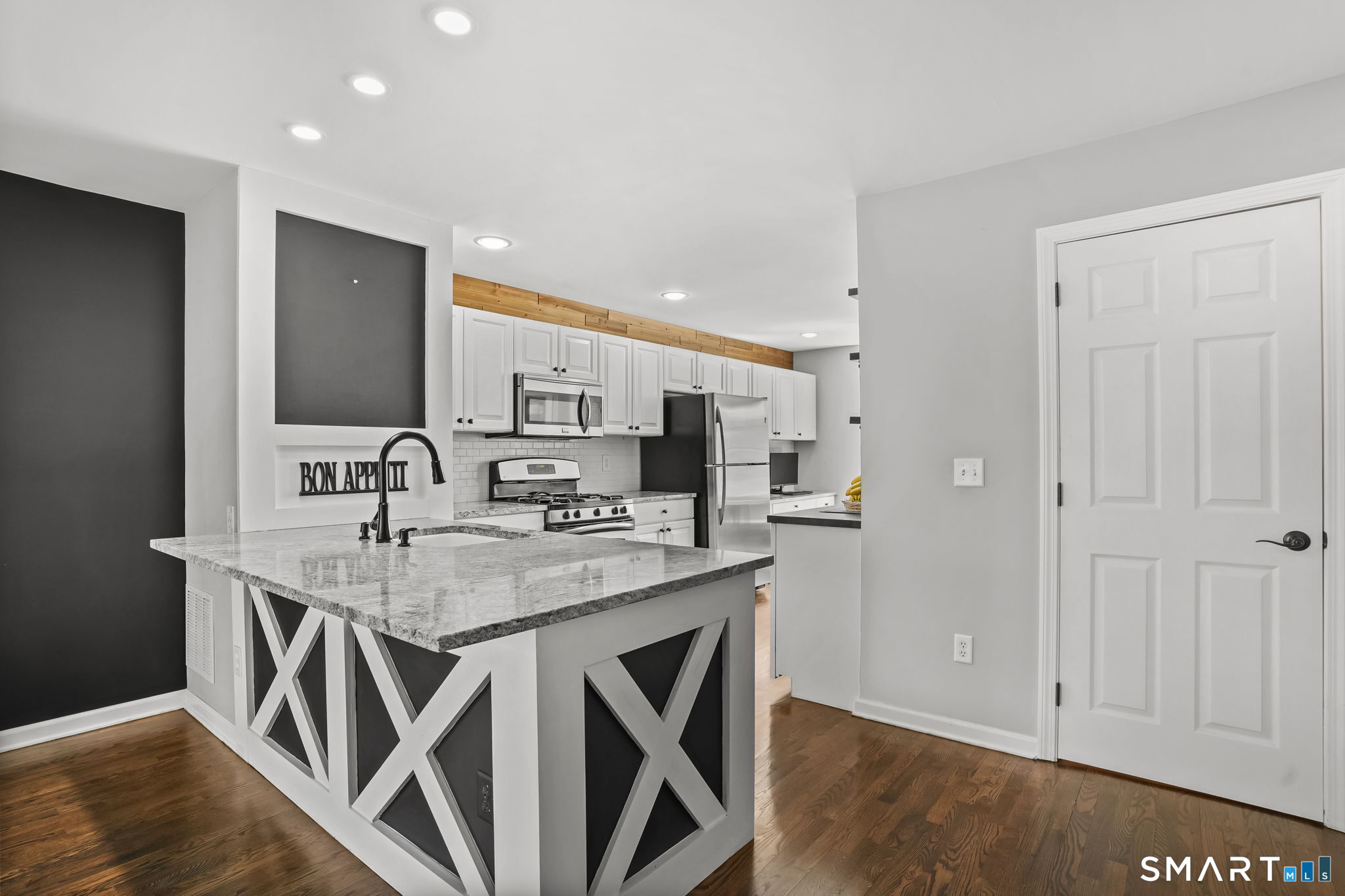 1004 Sienna Drive Danbury CT 06810