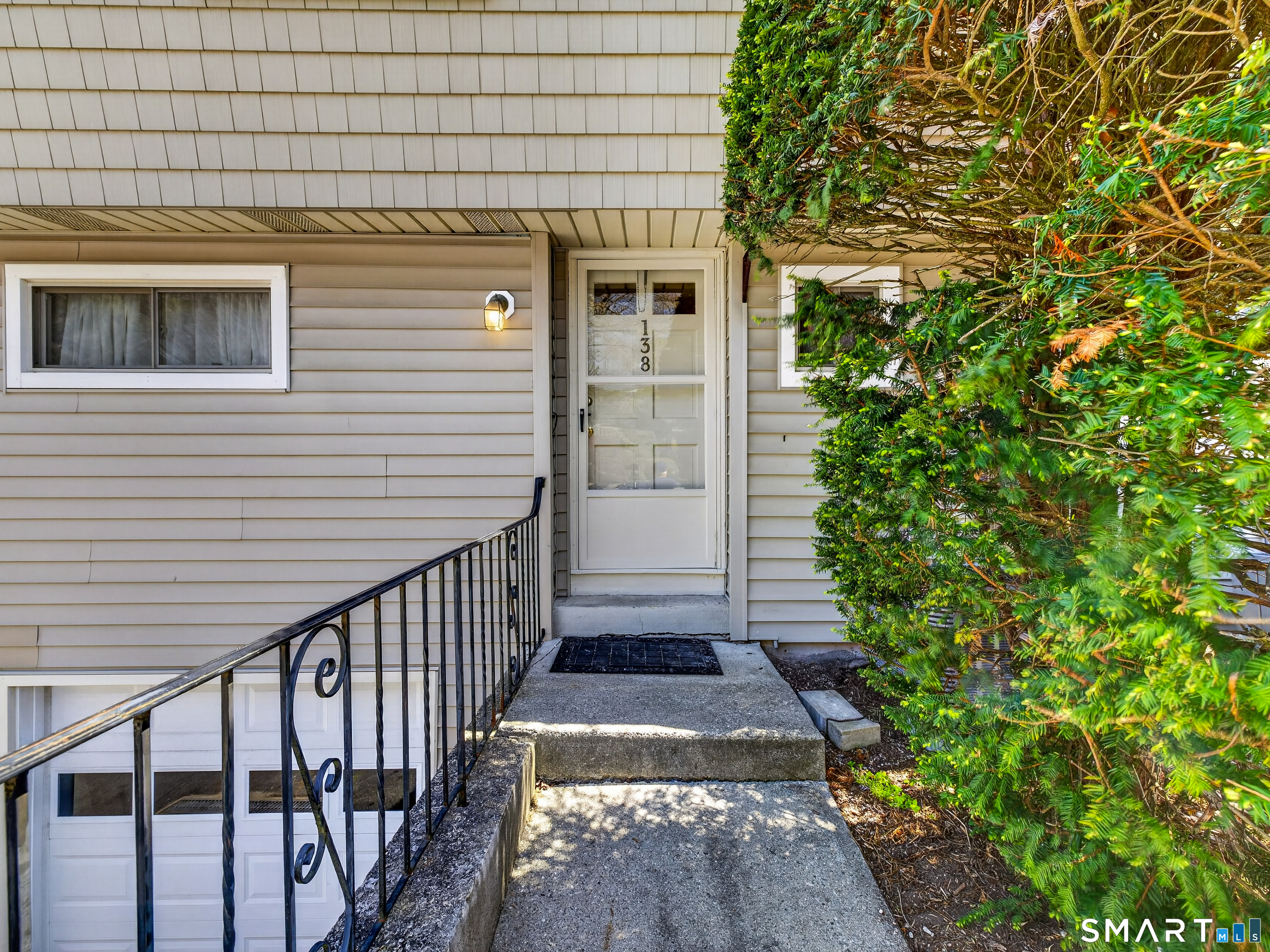 138 Sheraton Lane Norwich CT 06360