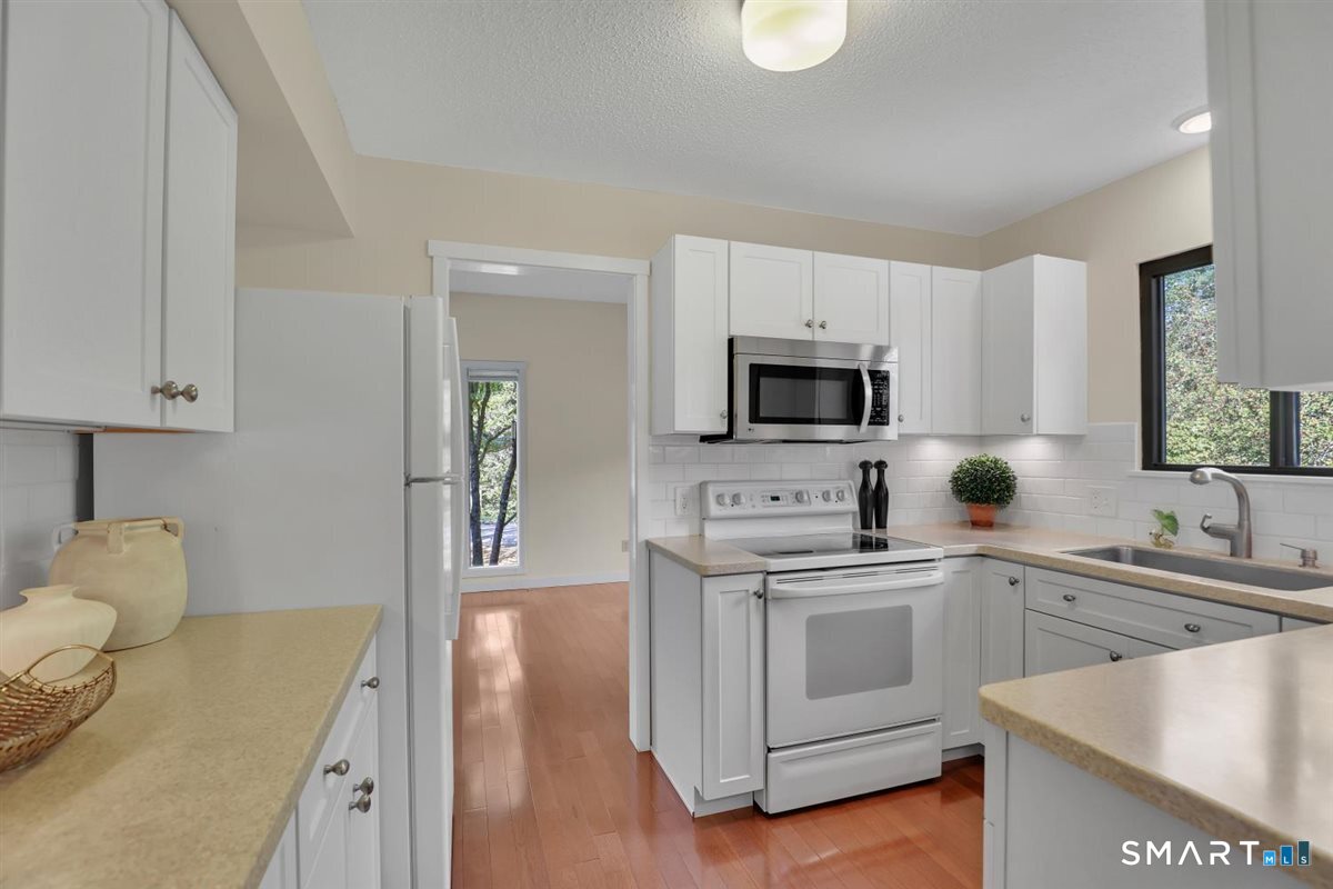433 Heritage Village Southbury CT 06488