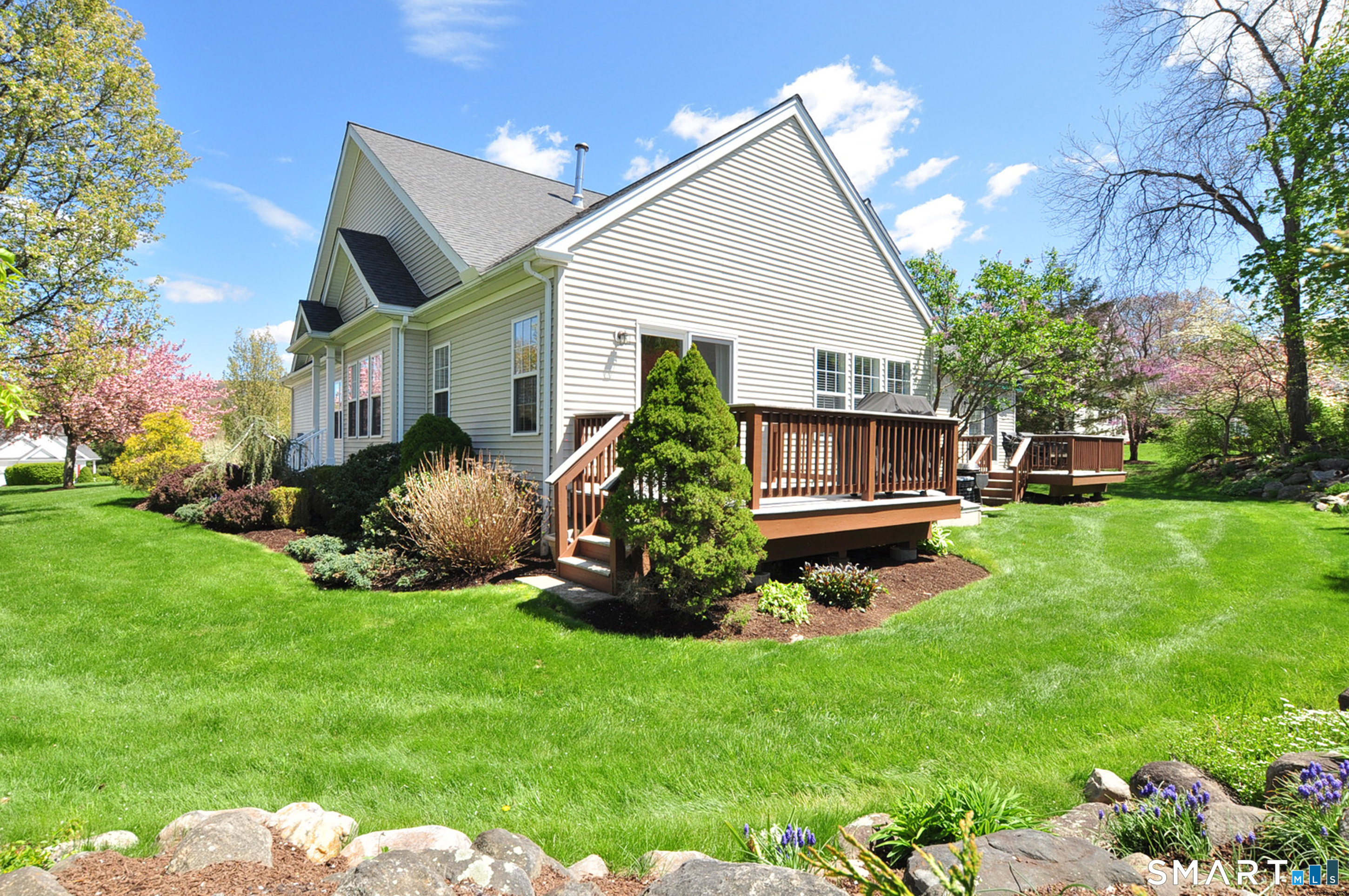 14 Carlson Ridge Court New Milford CT 06776