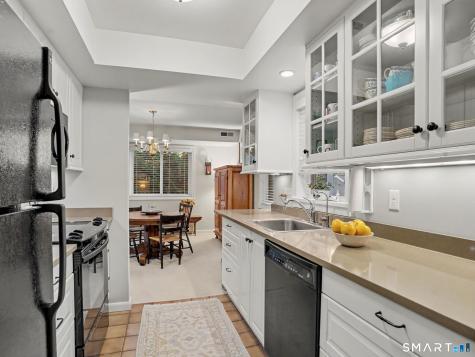 66 Glen View Wilton CT 06897