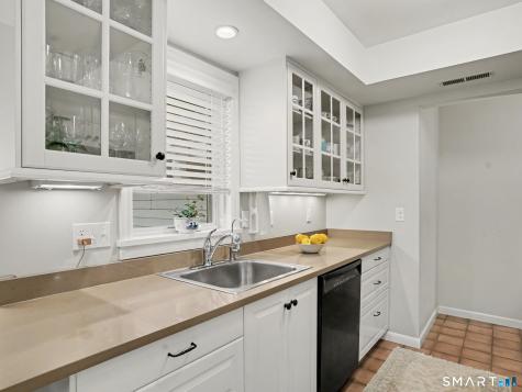 66 Glen View Wilton CT 06897