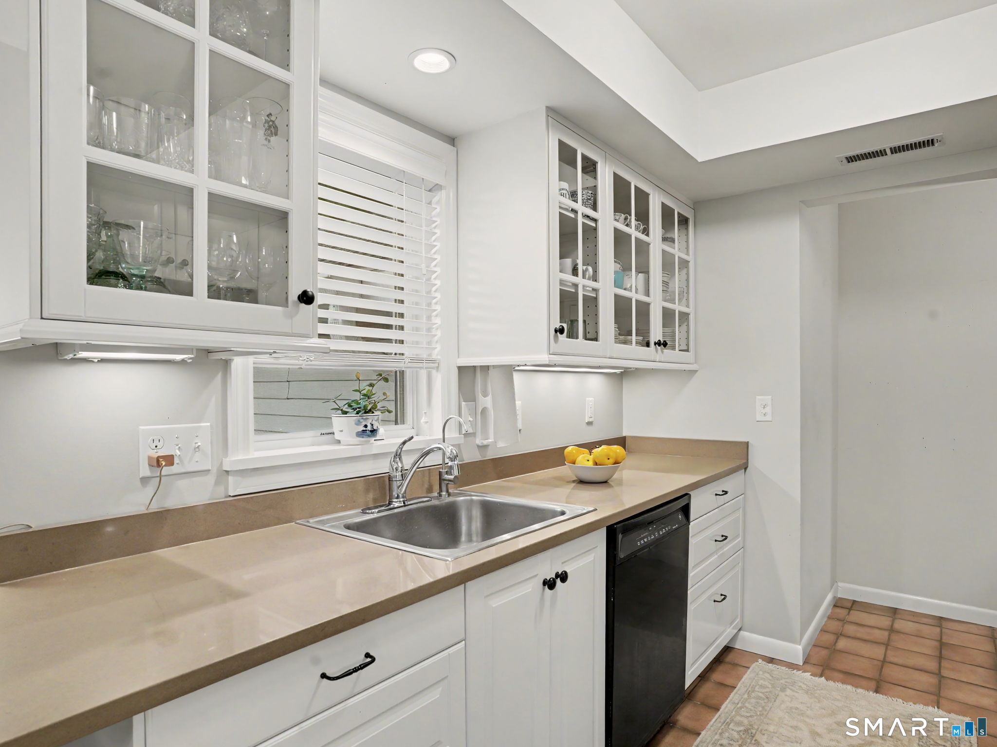 66 Glen View Wilton CT 06897