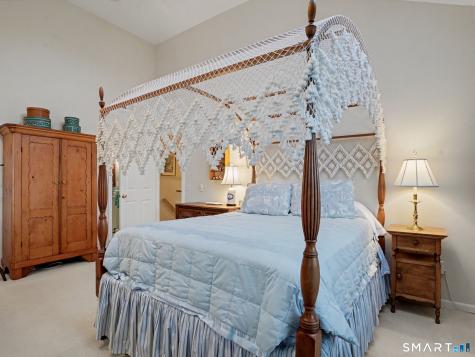 66 Glen View Wilton CT 06897