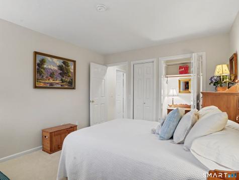 66 Glen View Wilton CT 06897
