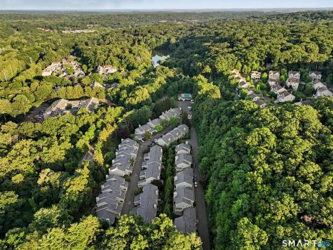 66 Glen View Wilton CT 06897