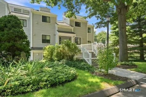 37 Rowayton Woods Drive Norwalk CT 06854