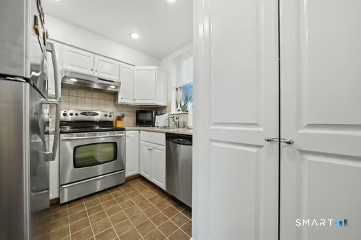 37 Rowayton Woods Drive Norwalk CT 06854