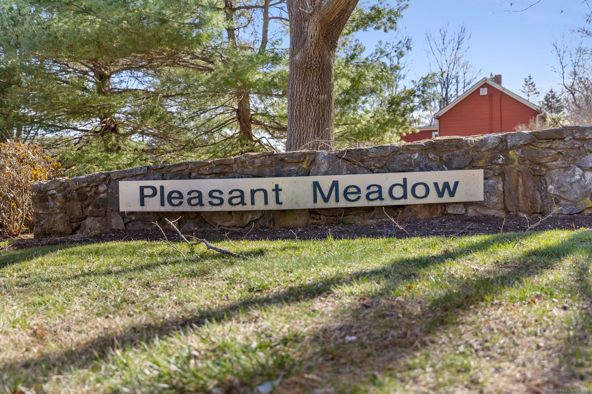 202 Garden Circle South Windsor CT 06074