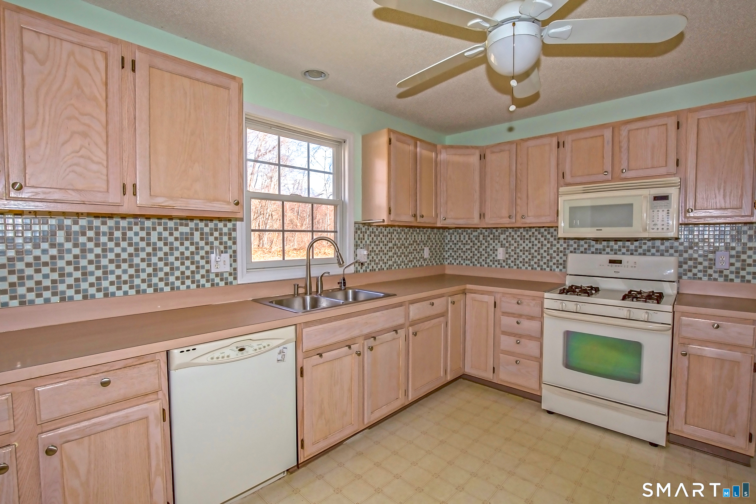 26 Hillside Farms Drive East Windsor CT 06016