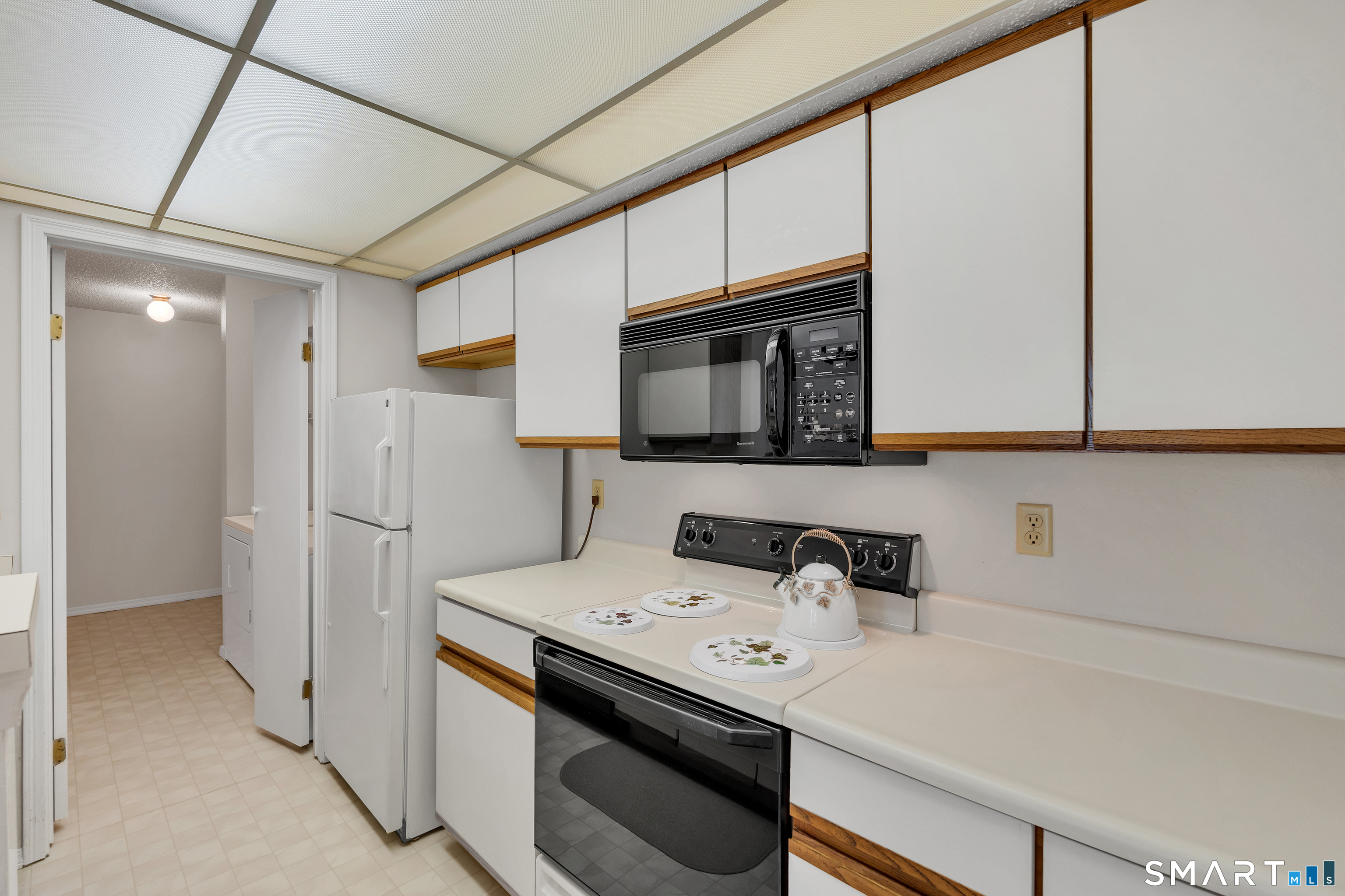 9 Chase Oaks Court Groton CT 06340