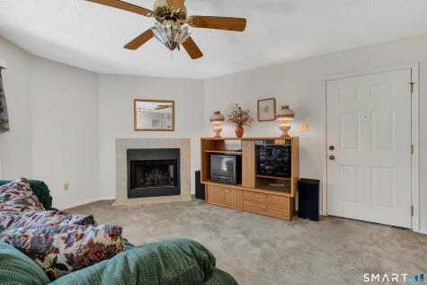 9 Chase Oaks Court Groton CT 06340
