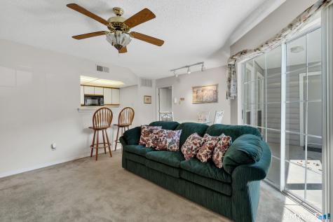 9 Chase Oaks Court Groton CT 06340