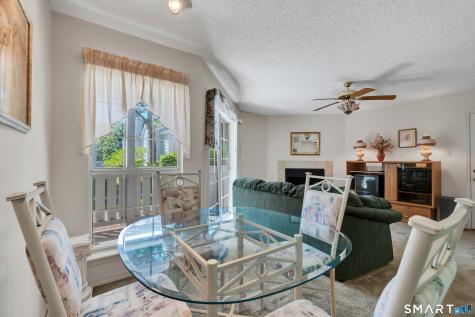 9 Chase Oaks Court Groton CT 06340