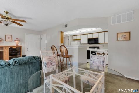 9 Chase Oaks Court Groton CT 06340